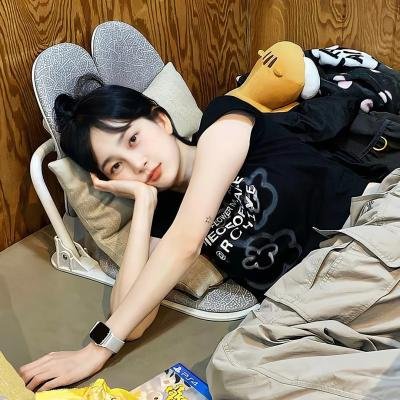 穿越五年后我给死对头生了个娃